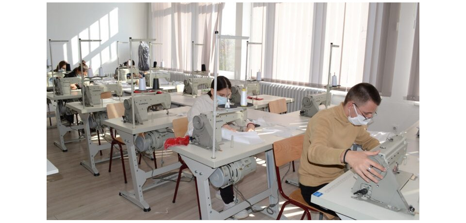 Picture of students at the Serbian Prokuplje municipality technical sewing school